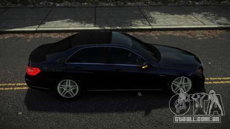 Mercedes-Benz E63 Bursa para GTA 4