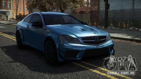 Mercedes-Benz C63 AMG Hugrax para GTA 4