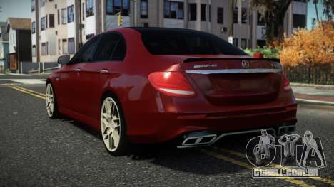 Mercedes-Benz E63S AMG Neruklo para GTA 4