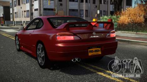 Nissan Silvia S15 Iresat para GTA 4