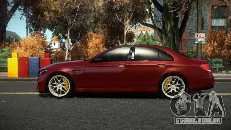 Mercedes-Benz E63S AMG Neruklo para GTA 4