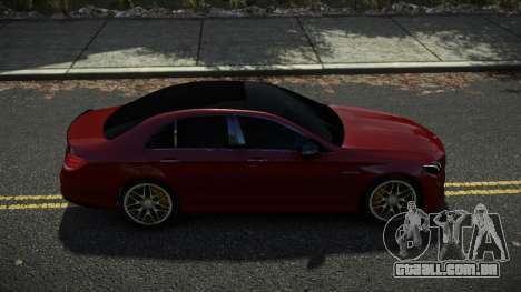 Mercedes-Benz E63S AMG Neruklo para GTA 4