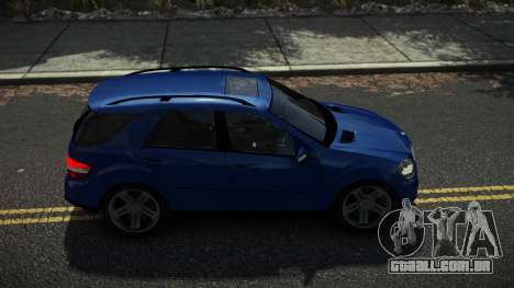 Mercedes-Benz ML500 Lonfag para GTA 4