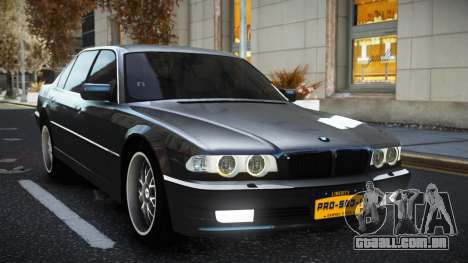 BMW 750i Chorzay para GTA 4