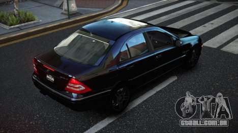 Mercedes-Benz C32 AMG Pyzola para GTA 4