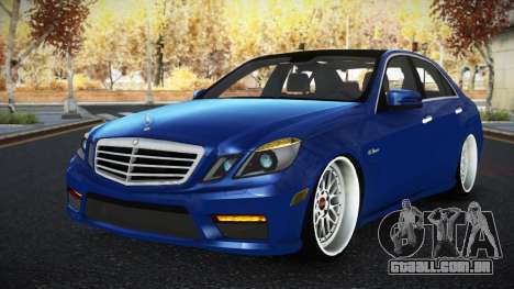 Mercedes-Benz E63 AMG Wefub para GTA 4