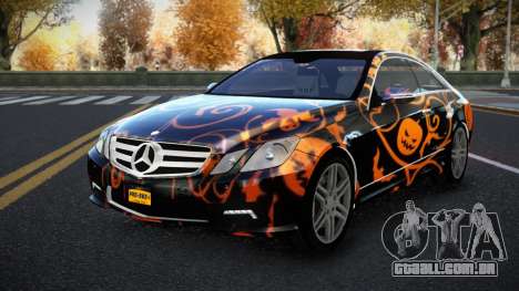 Mercedes-Benz E500 Ganexphia S13 para GTA 4
