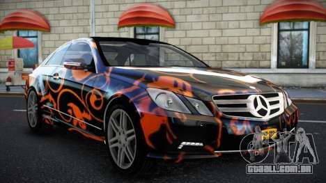 Mercedes-Benz E500 Ganexphia S13 para GTA 4