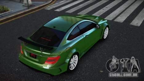 Mercedes-Benz C63 AMG Nideson para GTA 4