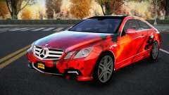 Mercedes-Benz E500 Ganexphia S12 para GTA 4