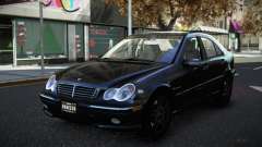 Mercedes-Benz C32 AMG Pyzola para GTA 4