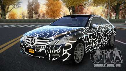 Mercedes-Benz E500 Ganexphia S4 para GTA 4