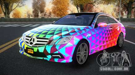 Mercedes-Benz E500 Ganexphia S2 para GTA 4