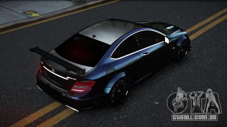 Mercedes-Benz C63 AMG Huoqe para GTA 4