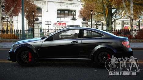 Mercedes-Benz C63 AMG Qosxaca para GTA 4