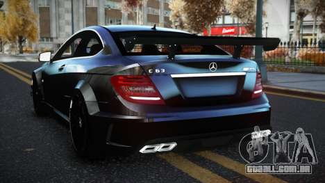 Mercedes-Benz C63 AMG Huoqe para GTA 4