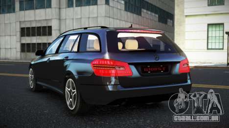 Mercedes-Benz E-class Huquy para GTA 4