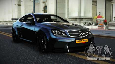 Mercedes-Benz C63 AMG Huoqe para GTA 4