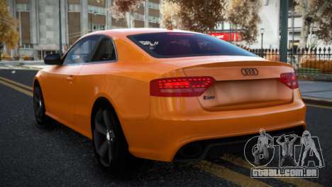 Audi RS5 Bobe para GTA 4