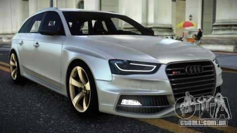 Audi RS4 Uhib para GTA 4