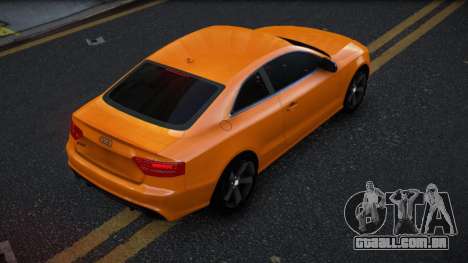 Audi RS5 Bobe para GTA 4