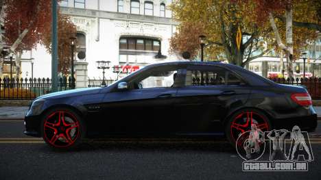 Mercedes-Benz E63 AMG Lufquxis para GTA 4