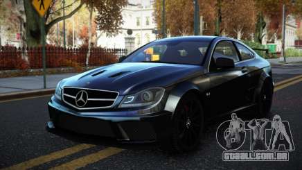 Mercedes-Benz C63 AMG Qosxaca para GTA 4