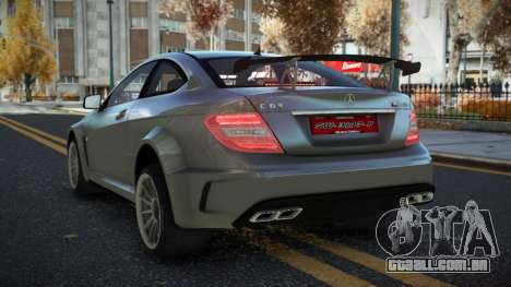 Mercedes-Benz C63 AMG Dixa para GTA 4