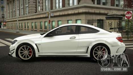Mercedes-Benz C63 Eatian para GTA 4