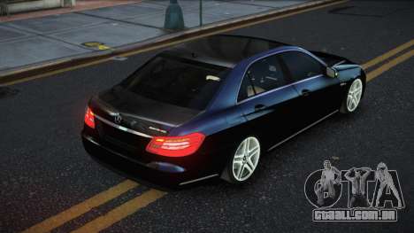 Mercedes-Benz E63 AMG Qanyid para GTA 4