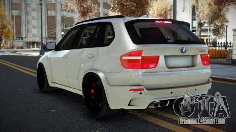 BMW X5 Jusavav para GTA 4