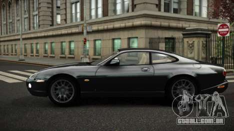 Jaguar XKR Liqin para GTA 4