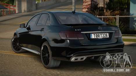 Mercedes-Benz E63 AMG Dofiaen para GTA San Andreas