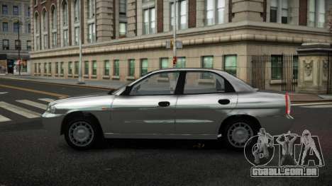 Daewoo Nubira Ogox para GTA 4