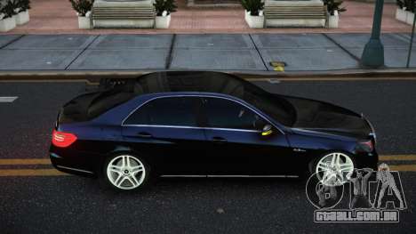 Mercedes-Benz E63 AMG Qanyid para GTA 4