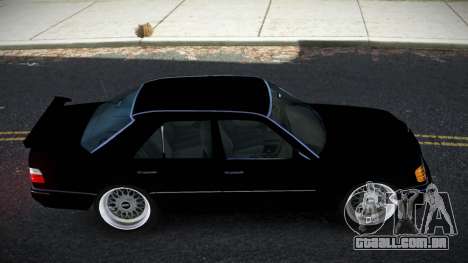 Mercedes-Benz E500 Nasodike para GTA 4