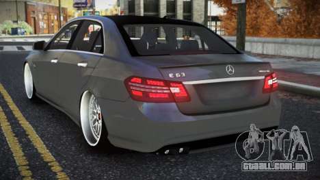 Mercedes-Benz E63 AMG Delvoyame para GTA 4