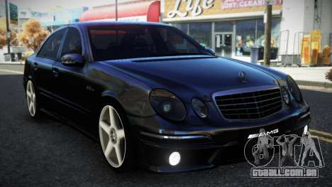 Mercedes-Benz E63 AMG Rajig para GTA 4