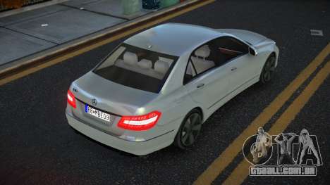 Mercedes-Benz E63 AMG Xotqu para GTA 4