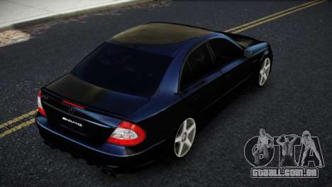 Mercedes-Benz E63 AMG Rajig para GTA 4
