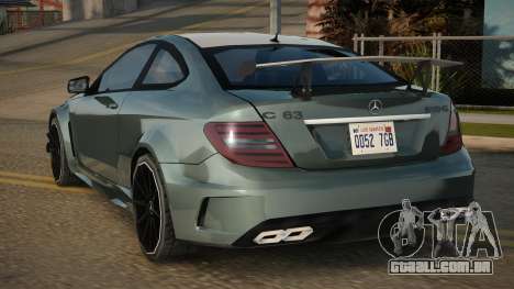 Mercedes-Benz C63 AMG Llderdan para GTA San Andreas