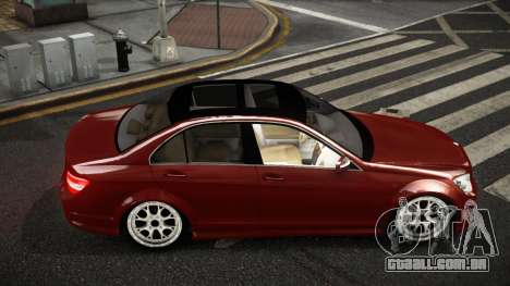 Mercedes-Benz C350 Nejiweca para GTA 4