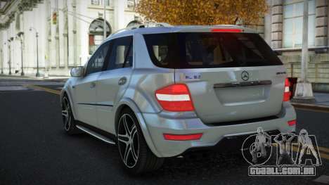 Mercedes-Benz ML63 AMG Yalhec para GTA 4