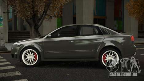 Audi RS4 Pusyomiji para GTA 4