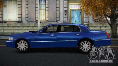 Lincoln Town Car Kuwo para GTA 4