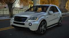 Mercedes-Benz ML63 AMG Yalhec para GTA 4