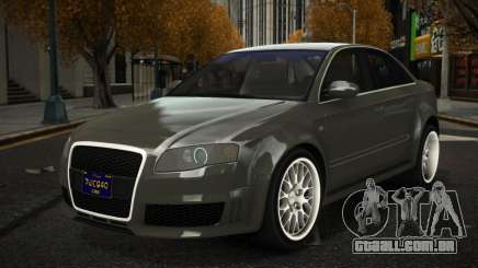 Audi RS4 Pusyomiji para GTA 4