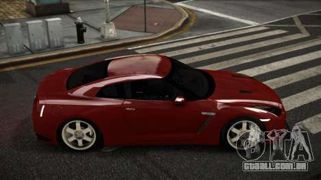 Nissan GT-R Jerami para GTA 4