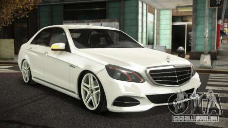 Mercedes-Benz E63 AMG Sujjif para GTA 4