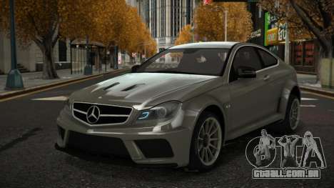 Mercedes-Benz C63 AMG Qahoz para GTA 4